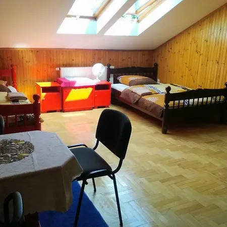 Pensionatas Bed & Breakfast Borowo